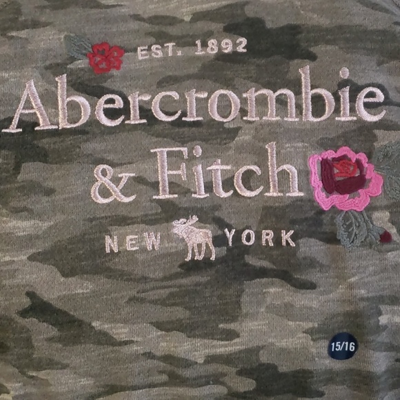 Abercrombie Camo Hoodie - Picture 2 of 2